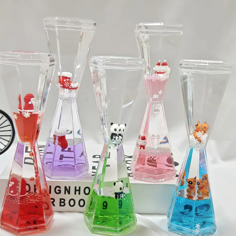 ¿Qué materiales se utilizan para la capa exterior de un adorno de gota de aceite líquido?
