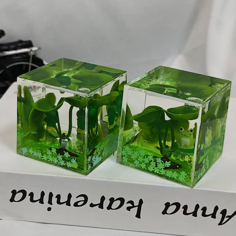 Cube Crystal Quicksand Desktop Ornament